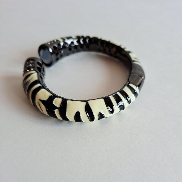 NEW Angelique De Paris Zebra Black and White Enamel Bangle Cuff Bracelet - Picture 5 of 15